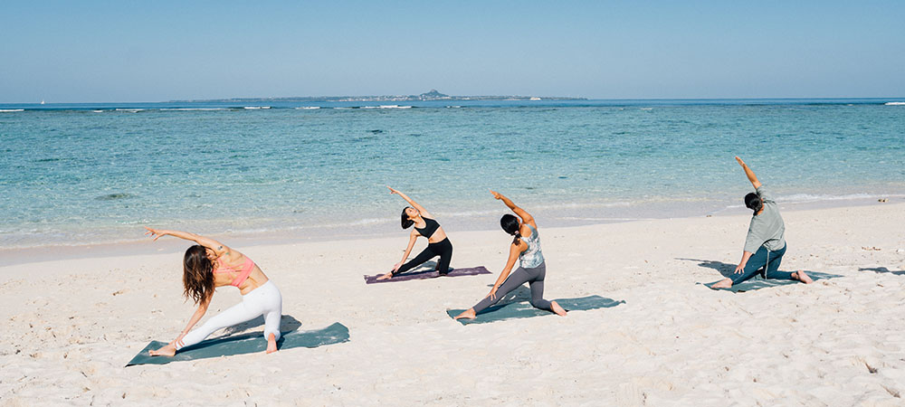 ビーチヨガ